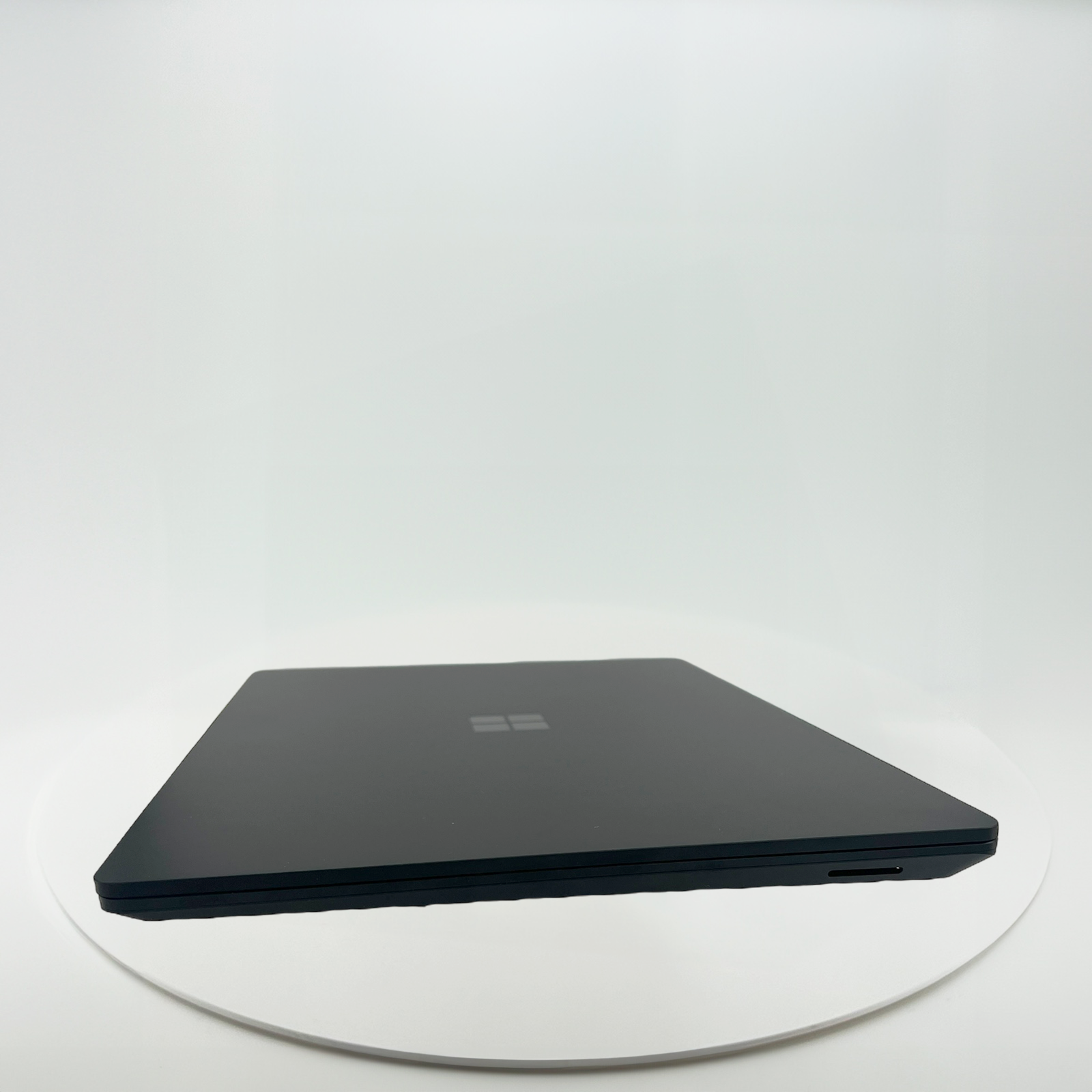 Microsoft Surface Laptop 4 13-inch Laptop 隨附 WINDOWS (自行到店取貨)