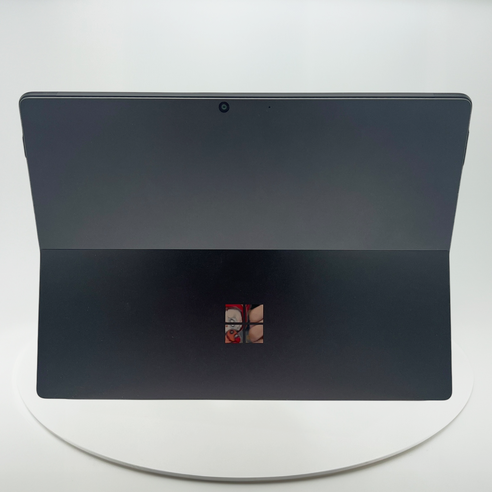 Microsoft Surface Pro 8 13-inch Wifi 隨附WINDOWS (自行到店取貨)