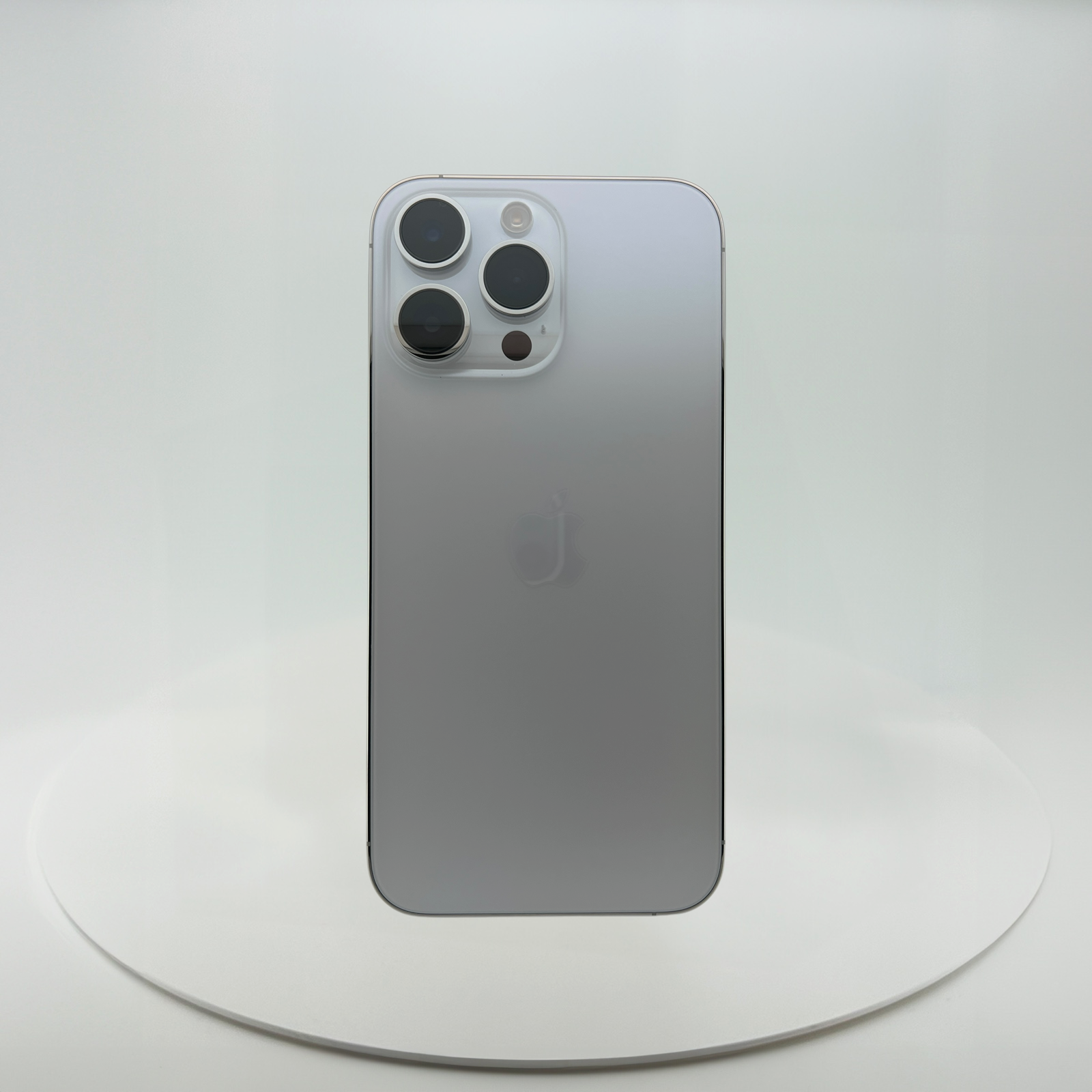 中古手機iPhone 14 Pro Max 256GB 銀色，iReborn香港精選中古iPhone平台，提供iPhone 8至14 Pro Max多款型號，價格由$899起，支持免費預留及到店驗貨服務，享受安全購物體驗