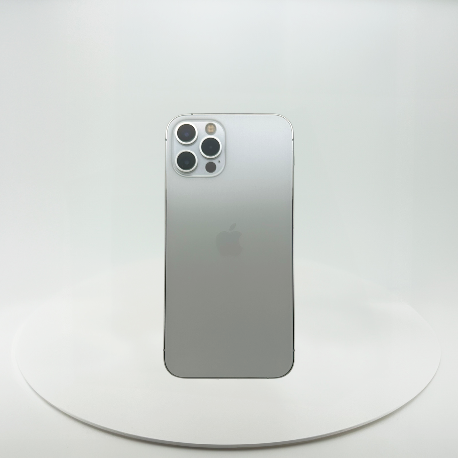 (中古手機) iPhone 12 Pro 512GB 白色，iReborn香港精選中古iPhone平台，提供iPhone 8至14 Pro Max多款型號，價格由$899起，支持免費預留及到店驗貨服務，享受安全購物體驗
