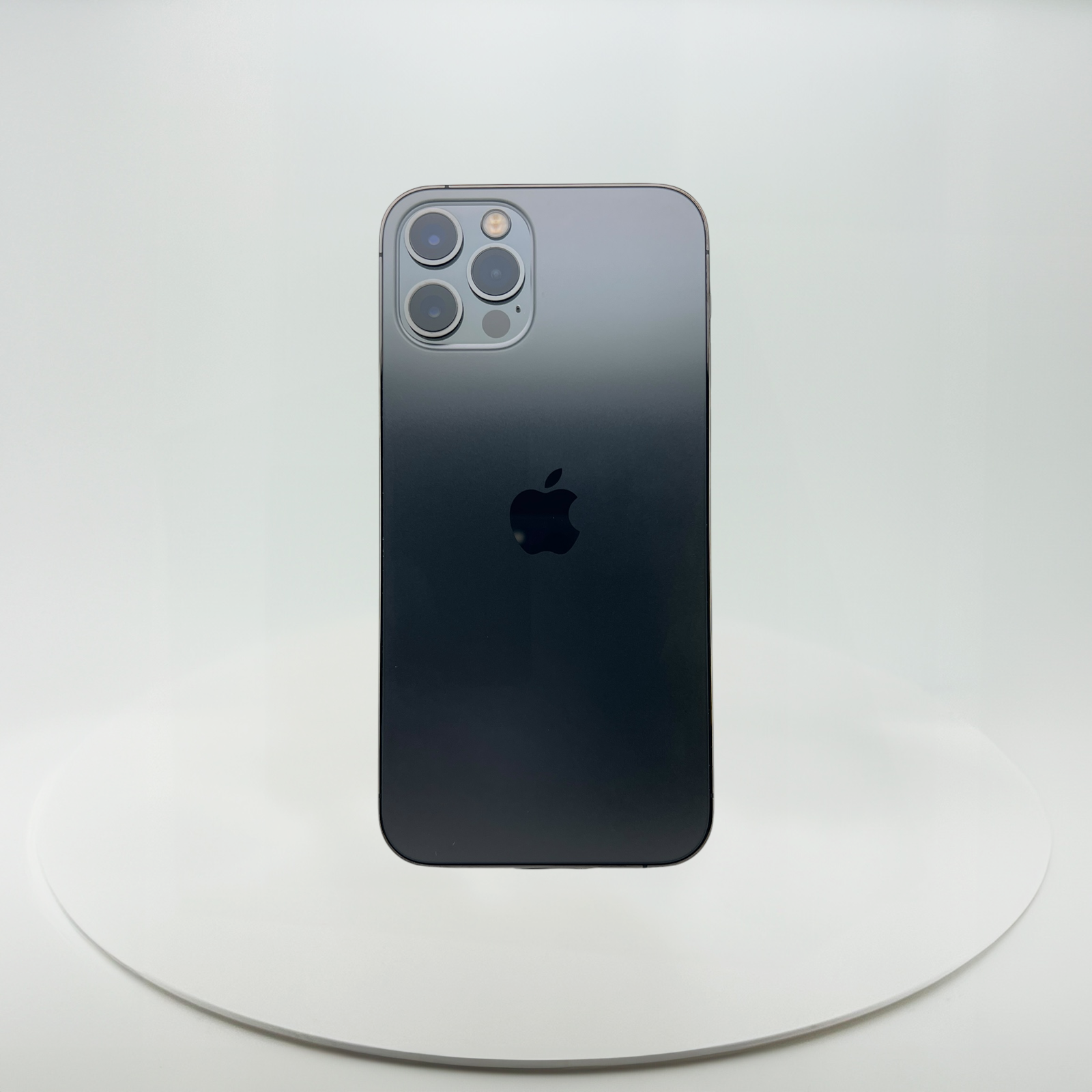 (中古手機) iPhone 12 Pro 512GB 石墨灰色，iReborn香港精選中古iPhone平台，提供iPhone 8至14 Pro Max多款型號，價格由$899起，支持免費預留及到店驗貨服務，享受安全購物體驗