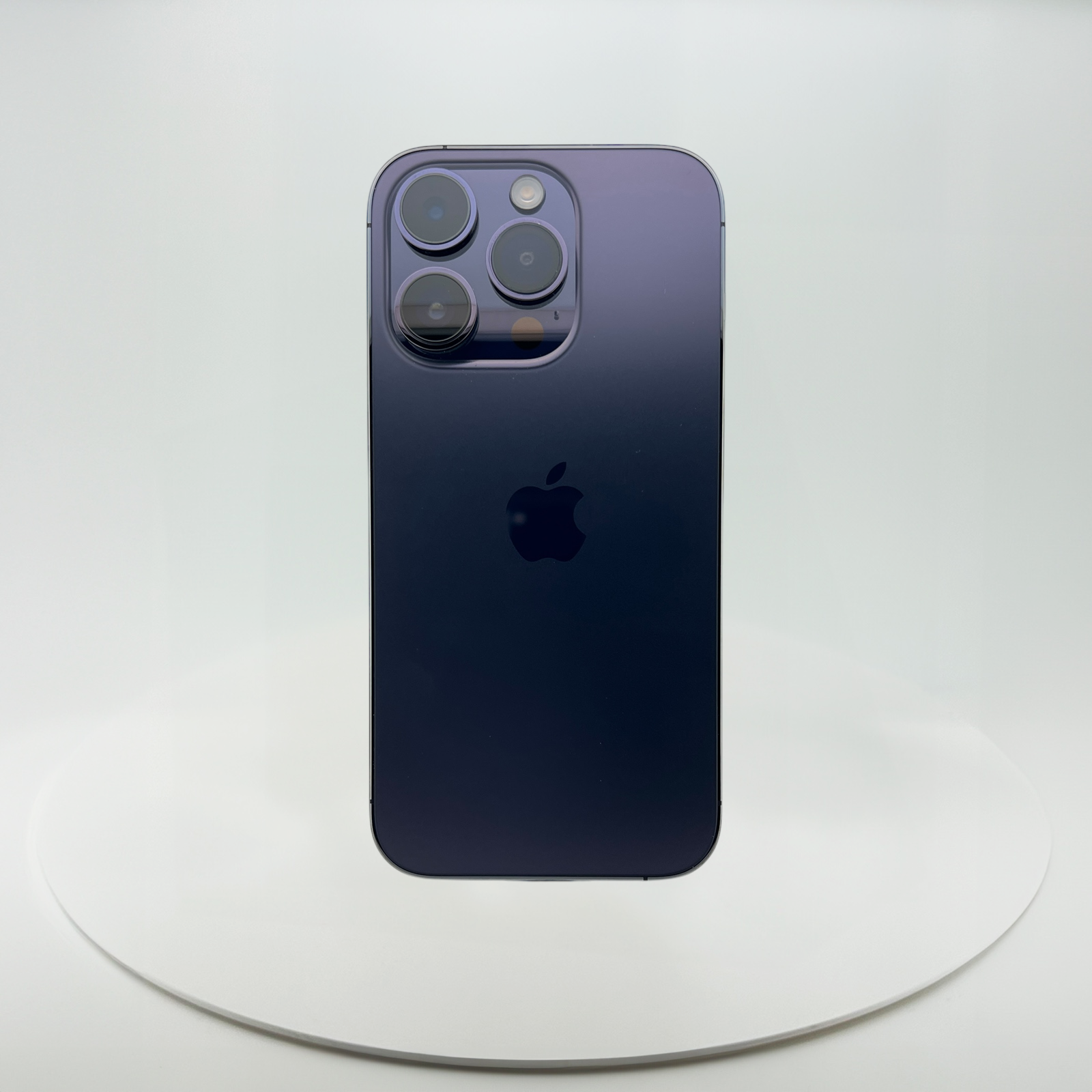 中古手機 iPhone 14 Pro 256GB 暗紫色  ，iReborn香港精選中古iPhone平台，提供iPhone 8至14 Pro Max多款型號，價格由$899起，支持免費預留及到店驗貨服務，享受安全購物體驗