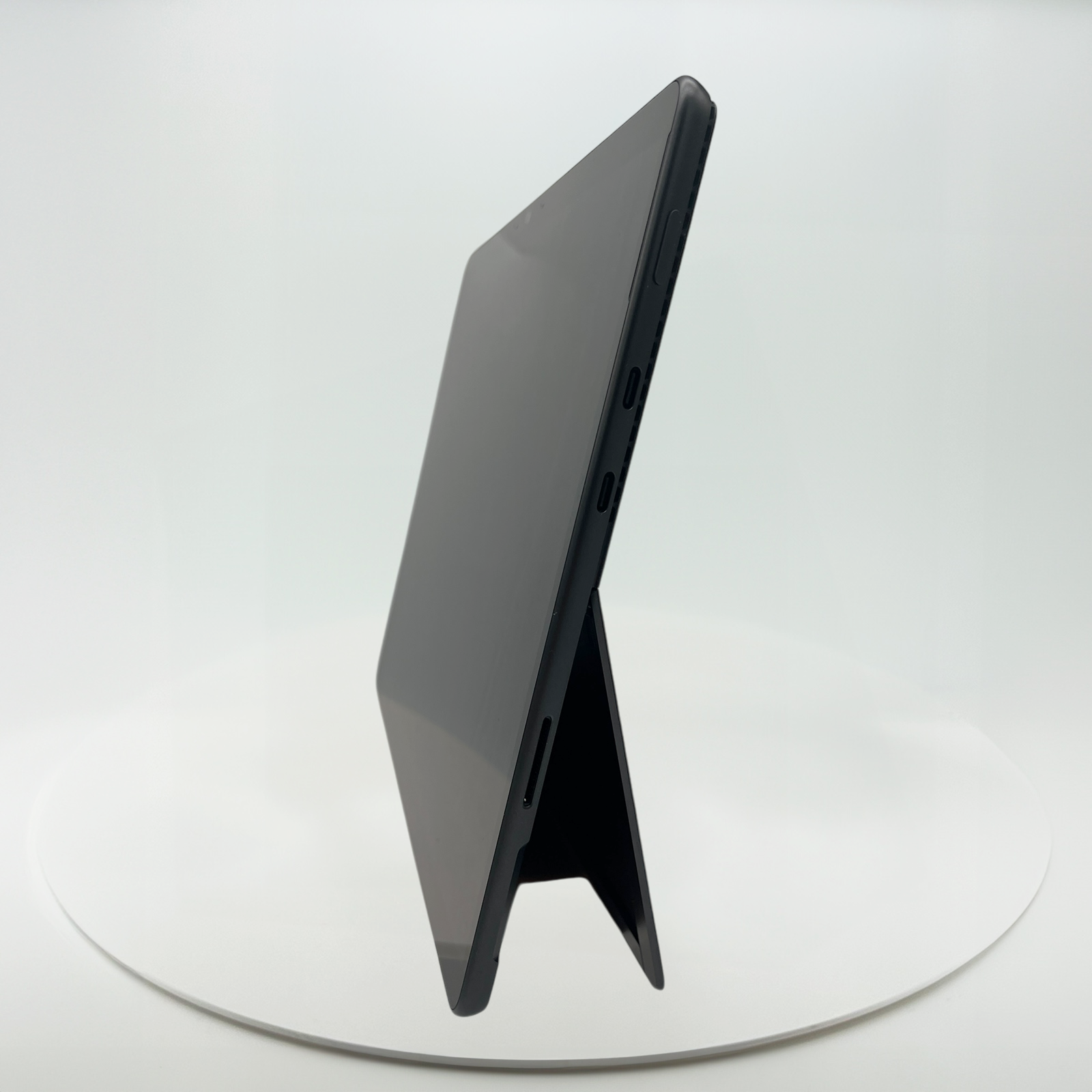 Microsoft Surface Pro 8 13-inch Wifi 隨附WINDOWS (自行到店取貨)