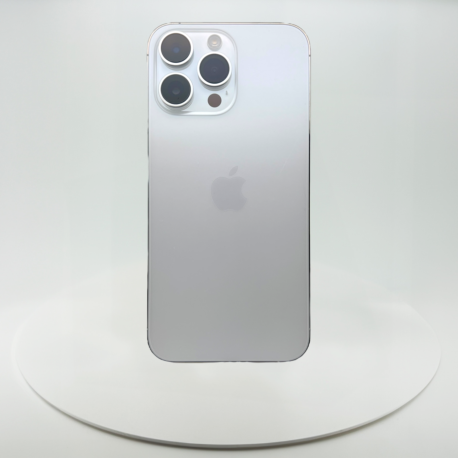 中古手機iPhone 14 Pro Max 256GB 銀色，iReborn香港精選中古iPhone平台，提供iPhone 8至14 Pro Max多款型號，價格由$899起，支持免費預留及到店驗貨服務，享受安全購物體驗