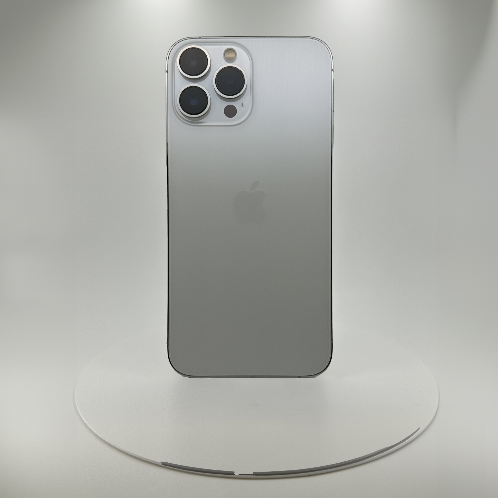 (中古手機) iPhone 13 Pro Max 256GB 銀色，iReborn香港精選中古iPhone平台，提供iPhone 8至14 Pro Max多款型號，價格由$899起，支持免費預留及到店驗貨服務，享受安全購物體驗